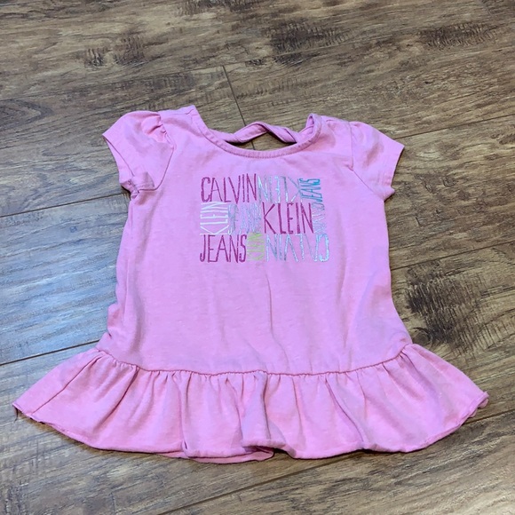 Calvin Klein t-shirt - Picture 1 of 6